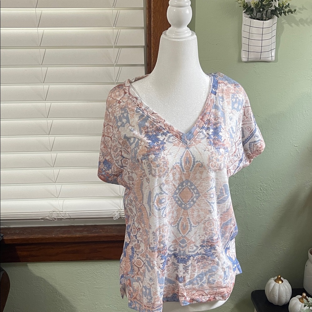 Lucky Brand Blue and Pink Patterned V-Neck Blouse
